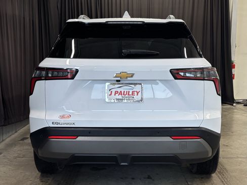 Used 2025 Chevrolet Equinox LT w/ Convenience Package II image 29
