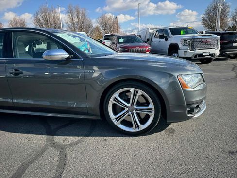 Used 2013 Audi S8 w/ Full Leather Pkg image 10