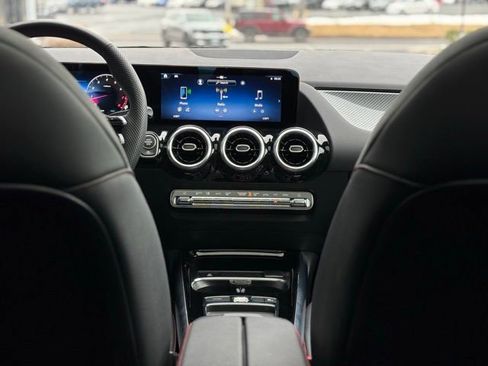 Used 2026 Mercedes-Benz GLA 250 4MATIC image 31