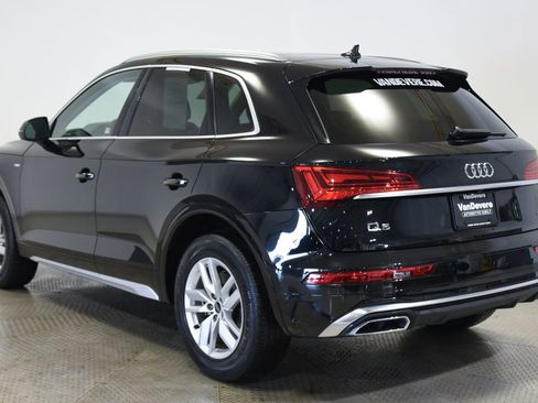 Used 2023 Audi Q5 2.0T Premium w/ Convenience Package image 9