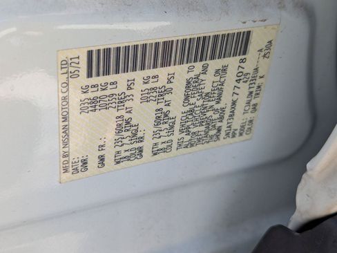 Used 2021 Nissan Rogue SV FWD image 12