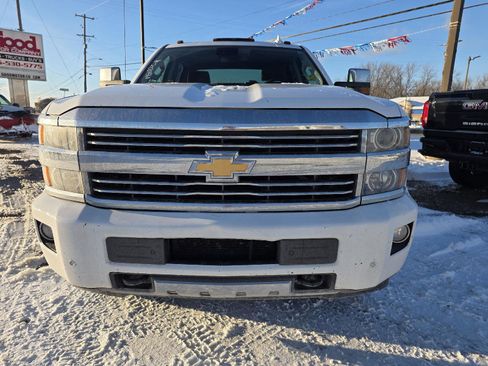 Used 2015 Chevrolet Silverado 3500 High Country w/ Duramax Plus Package image 3