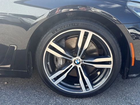 Used 2016 BMW 750i image 24