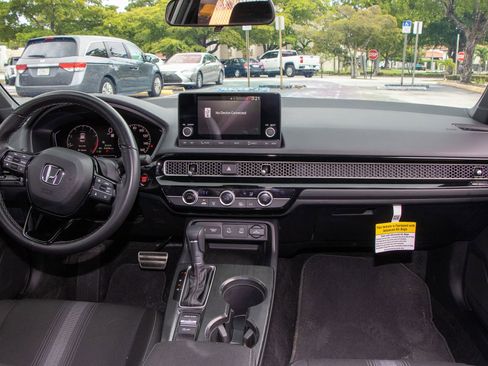 Used 2025 Honda Civic Sport image 20