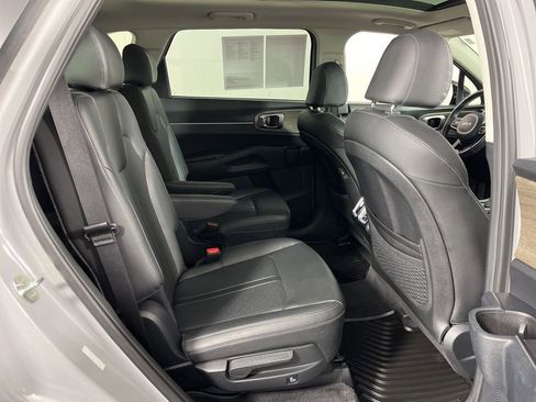 Used 2023 Kia Sorento X-Line EX image 10