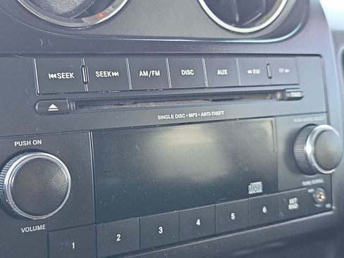 Used 2015 Jeep Patriot Sport w/ Power Value Group FWD image 20