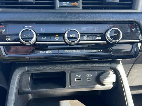 Used 2023 Honda Pilot Touring image 28