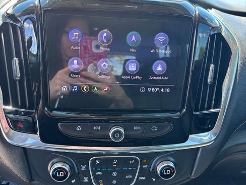 Used 2020 Chevrolet Traverse LT w/ LT Premium Package image 19