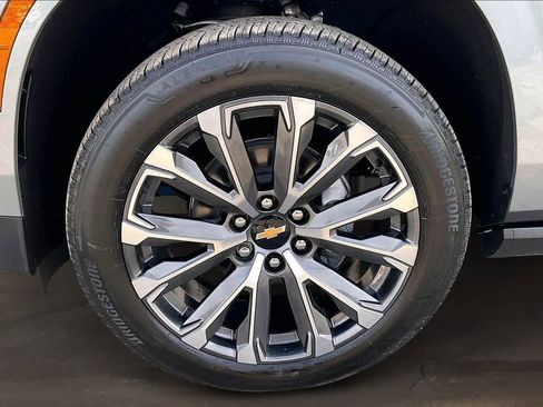 New 2026 Chevrolet Tahoe High Country AWD/4WD image 13