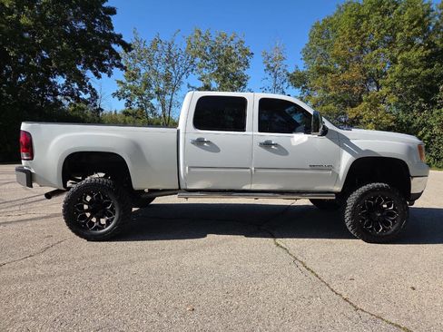 Used 2013 GMC Sierra 2500 SLE w/ SLE Preferred Package image 7