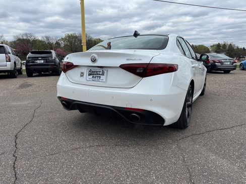 Used 2018 Alfa Romeo Giulia Ti Sport w/ Quick Order Package 22S Sport AWD/4WD image 5