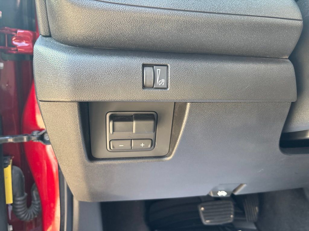 Used 2026 Chevrolet Colorado Trail Boss AWD/4WD image 35