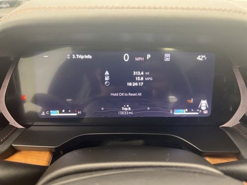 Used 2024 Jeep Grand Cherokee L Summit image 17