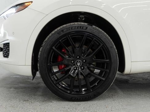Used 2022 Maserati Levante GT image 31