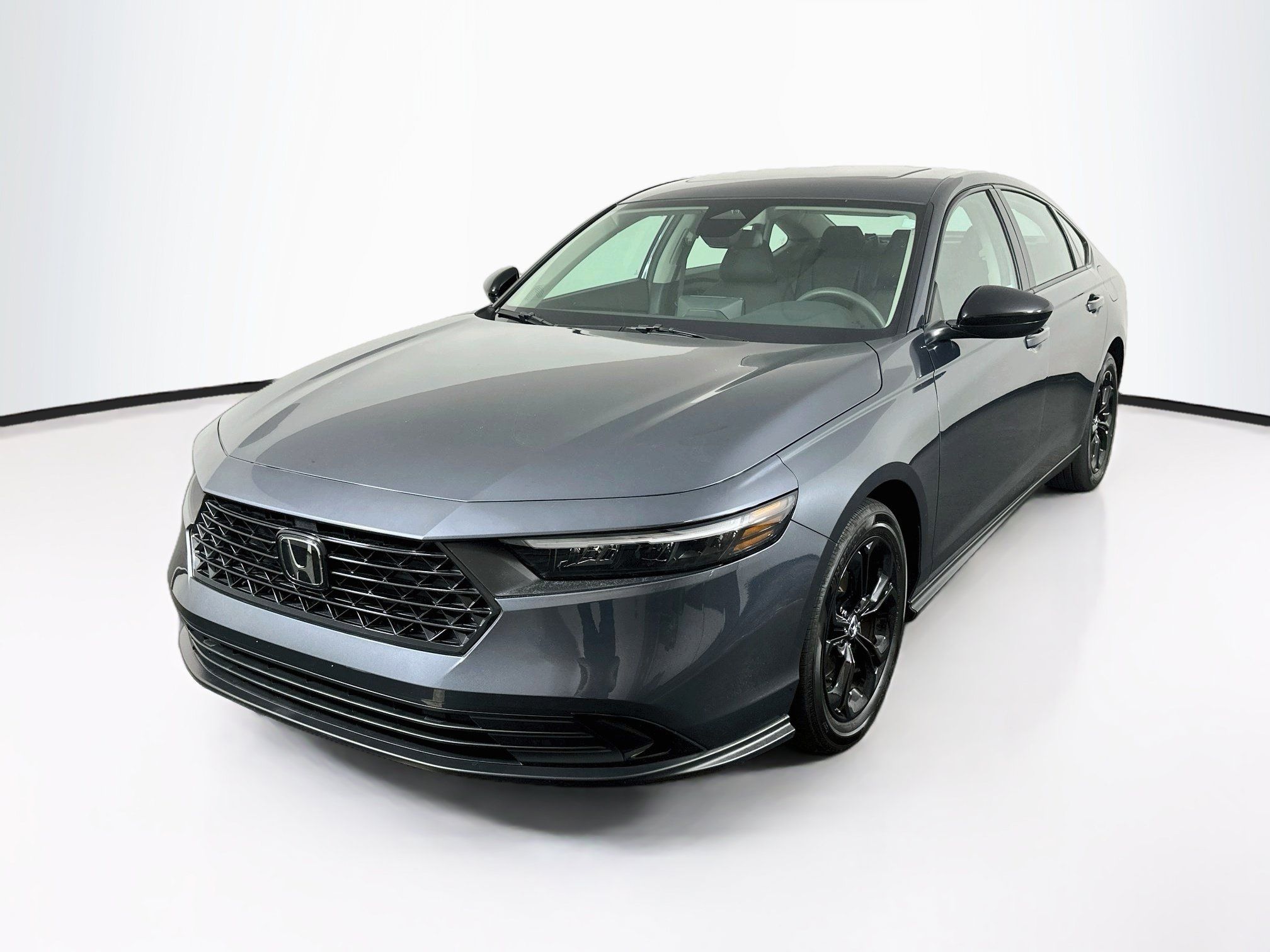 Used 2025 Honda Accord SE image 3