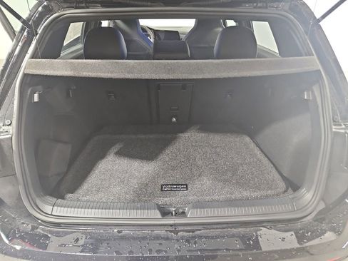 Used 2024 Volkswagen Golf R image 23