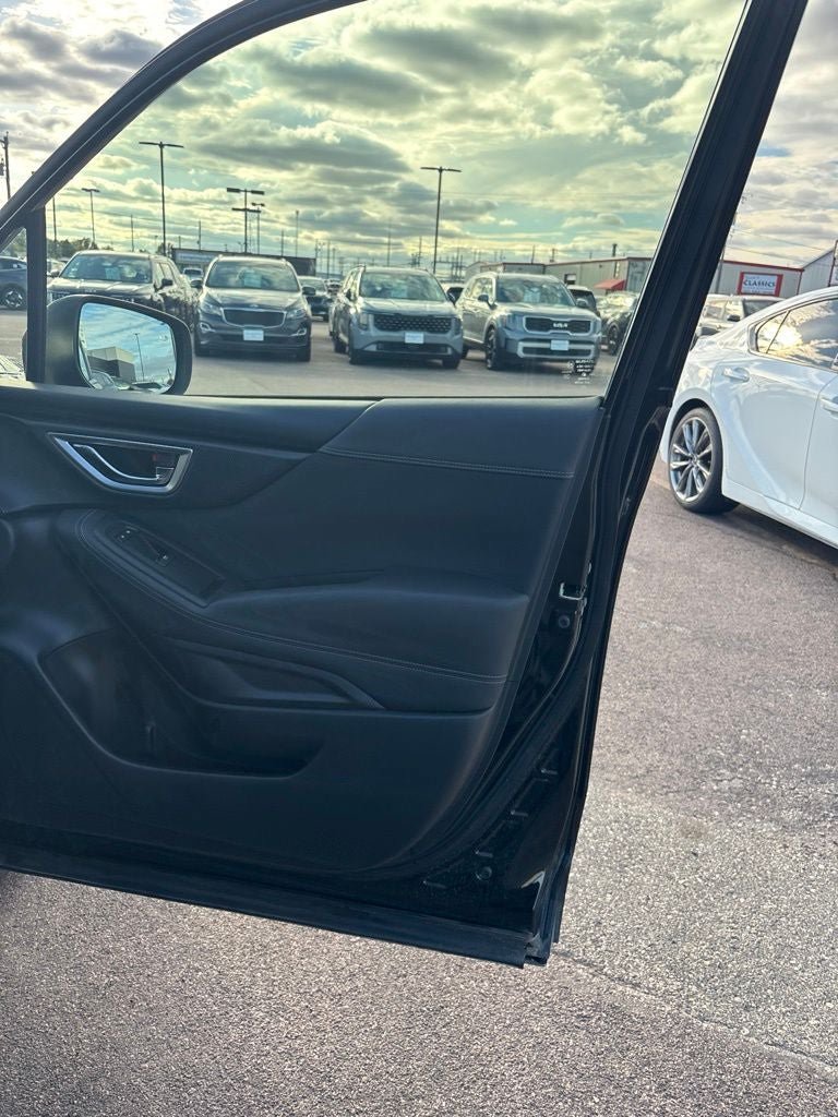 Used 2022 Subaru Forester Premium AWD/4WD image 28