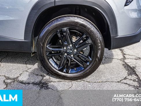 Used 2025 Chevrolet Trax ACTIV FWD image 16