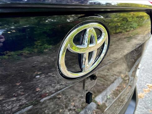 Used 2024 Toyota RAV4 XLE w/ Convenience Package AWD/4WD image 30