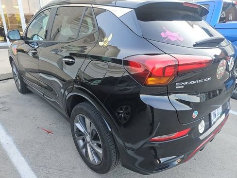 Used 2021 Buick Encore GX Select w/ Sport Touring Package AWD/4WD image 9