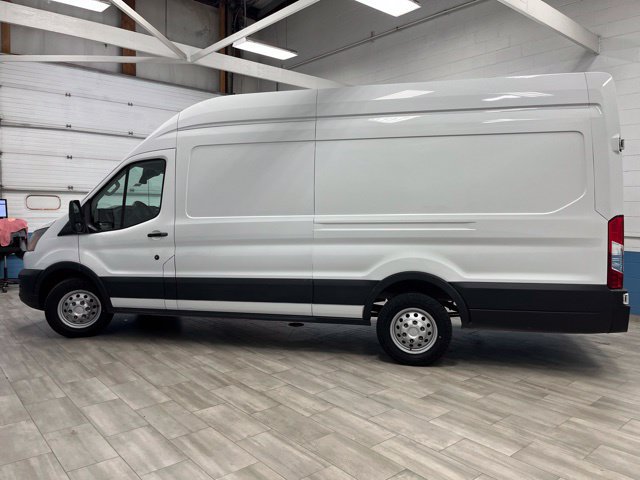 Used 2023 Ford Transit 250 148 High Roof Extended AWD w/ Load Area Protection Package image 4