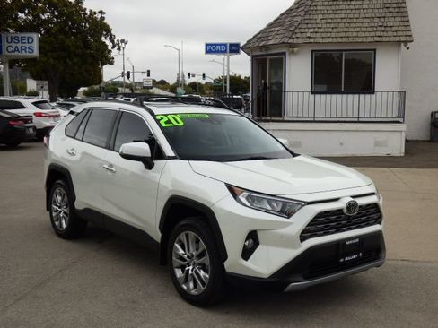 Used 2020 Toyota RAV4 Limited FWD image 1