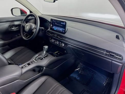 Certified 2025 Honda HR-V EX-L image 30