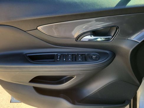 Used 2022 Buick Encore Preferred w/ Safety Package FWD image 21