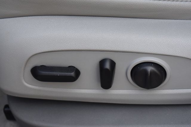 Used 2020 GMC Acadia SLT AWD/4WD image 27