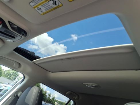 New 2025 Subaru Outback Limited image 9