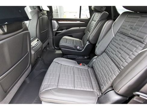 New 2026 Cadillac Escalade Platinum Sport w/ LPO, ONYX Package AWD/4WD image 7