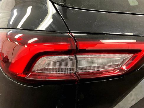 Used 2023 Ford Escape Active image 28