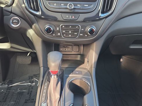 Certified 2022 Chevrolet Equinox RS w/ RS Leather Package image 21