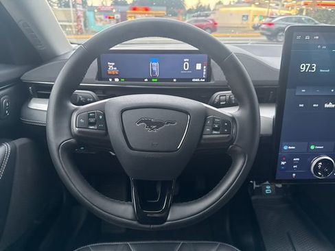 Used 2022 Ford Mustang Mach-E Select image 9