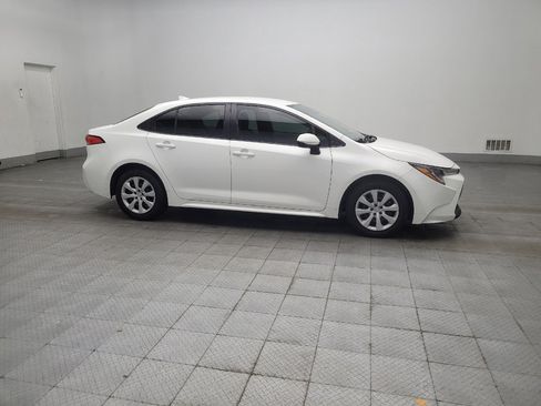Used 2021 Toyota Corolla LE FWD image 11