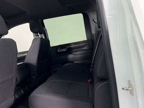 Used 2024 GMC Sierra 2500 SLE image 25