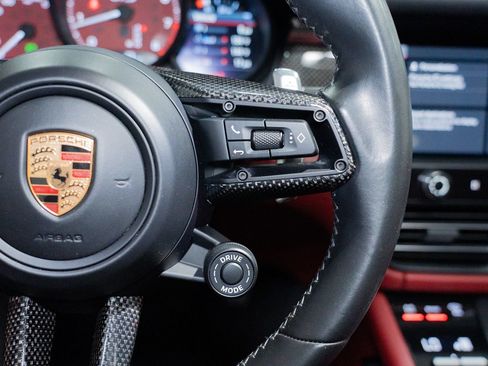 Used 2022 Porsche Macan GTS AWD/4WD image 39