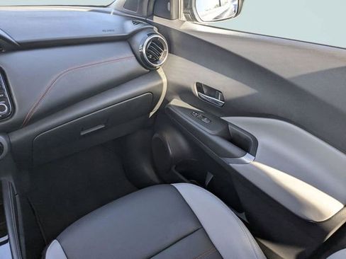 Used 2022 Nissan Kicks SR w/ Premium Package FWD image 15