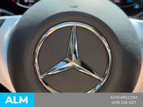 Used 2025 Mercedes-Benz C 300 Sedan image 30