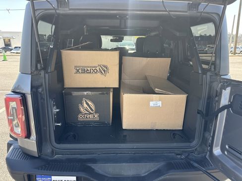 Used 2023 Ford Bronco Badlands w/ Sasquatch Package image 19