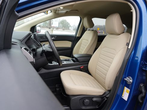 Used 2024 Ford Edge SE image 14