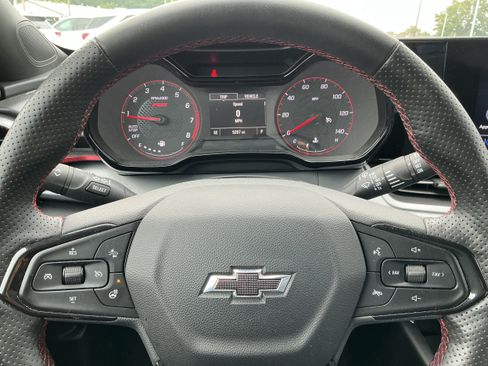 Certified 2024 Chevrolet Trax RS FWD image 8
