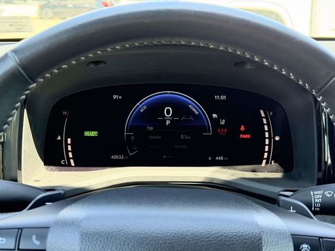 Certified 2025 Toyota Camry SE w/ Convenience Package FWD image 10