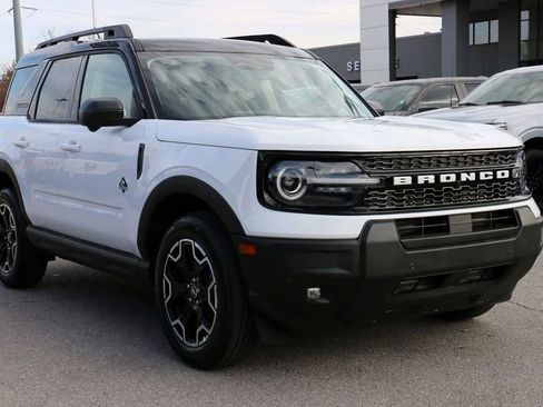 New 2025 Ford Bronco Sport Outer Banks w/ Outer Banks Tech Package+ AWD/4WD image 4