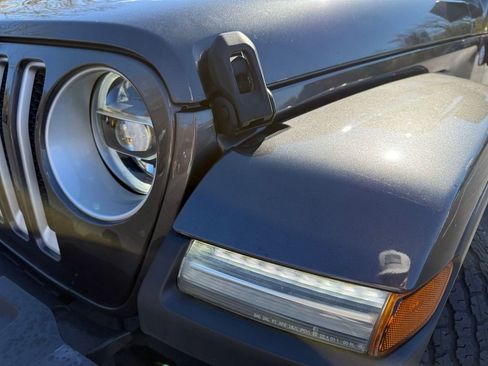 Certified 2022 Jeep Wrangler Unlimited Sahara w/ LED Lighting Group image 21