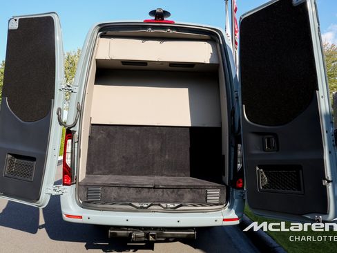 Used 2023 Mercedes-Benz Sprinter 3500 image 14