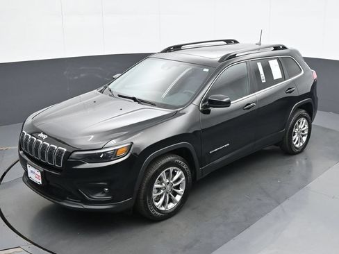 Used 2022 Jeep Cherokee Latitude Lux w/ Sun & Sound Group AWD/4WD image 17