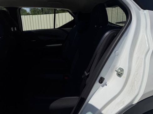 Used 2019 Nissan Kicks SV FWD image 11