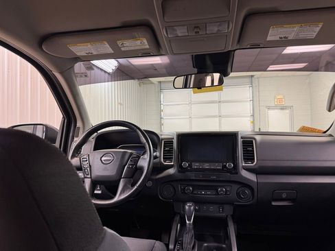 Used 2022 Nissan Frontier SV image 20
