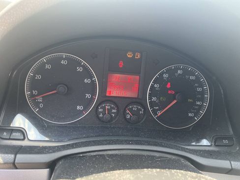 Used 2009 Volkswagen Jetta SEL FWD image 4